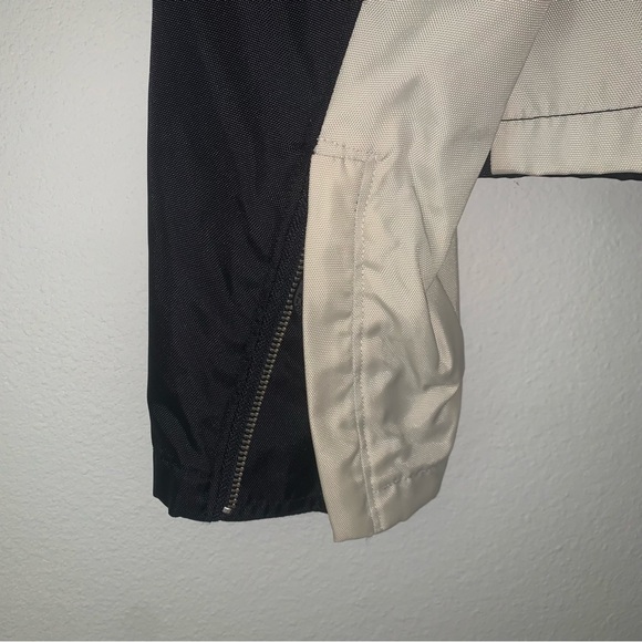 Size Medium - Women’s Authentic Vintage Harley Davidson Jacket - Picture 6 of 9